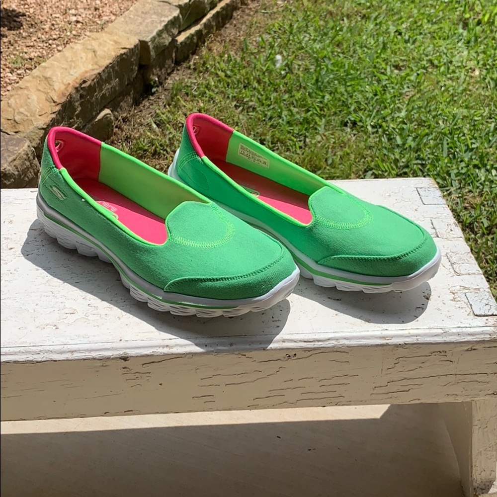 Skechers sneakers
